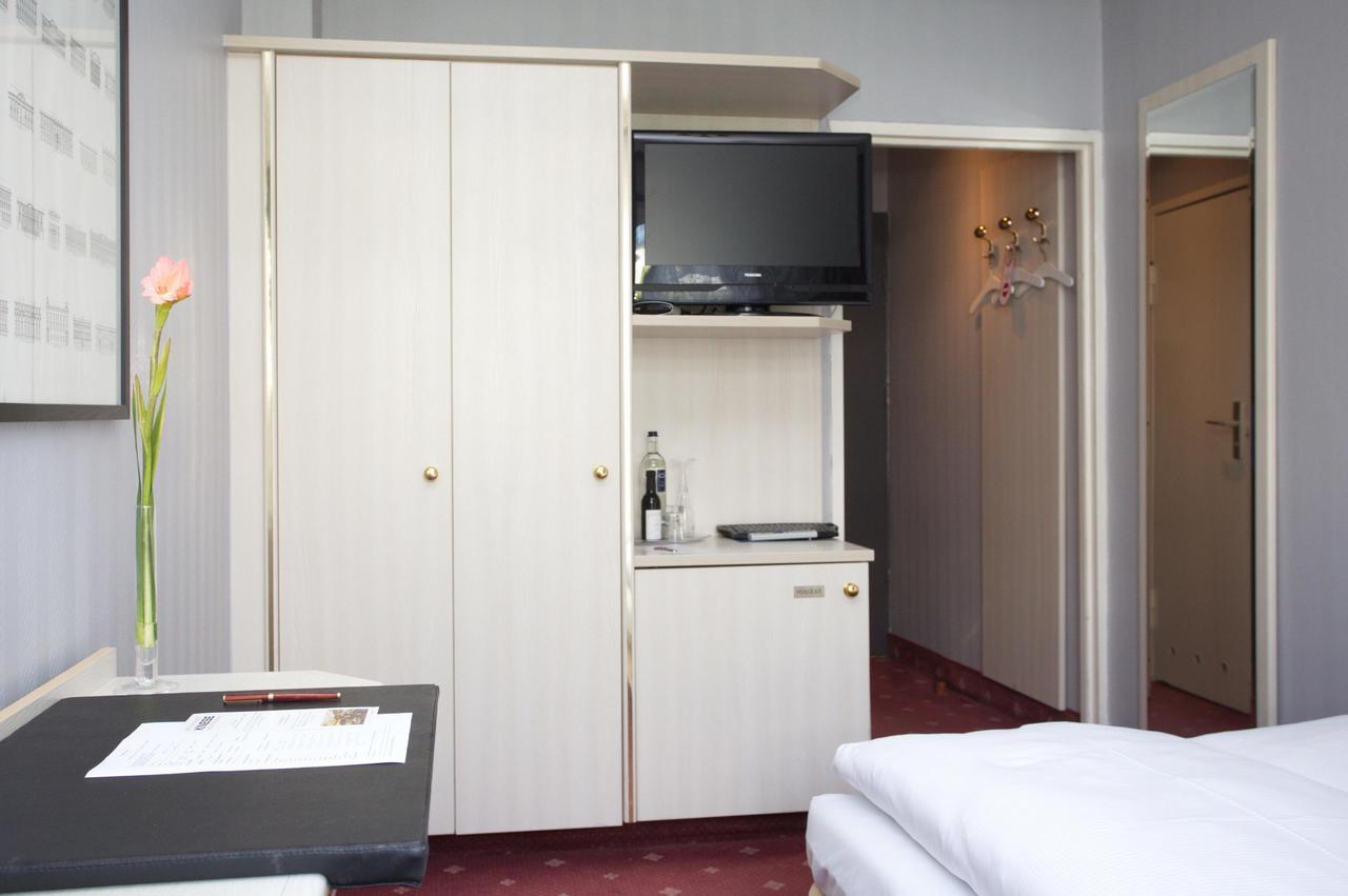 Berlin Plaza Hotel Am Kurfuerstendamm Kültér fotó